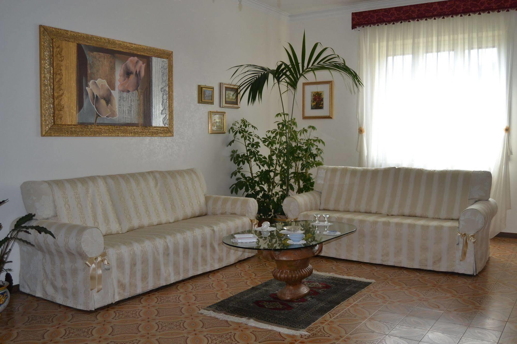 Bed & Breakfast Marena Sant'Agata Li Battiati Buitenkant foto